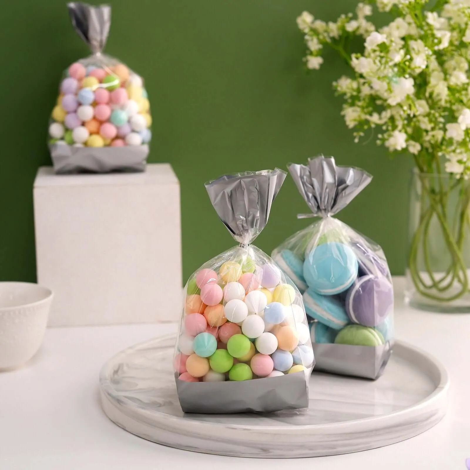 100 Pcs 4"x9" Clear Silver Gift Goodie Candy Treat Bags and Twist Ties