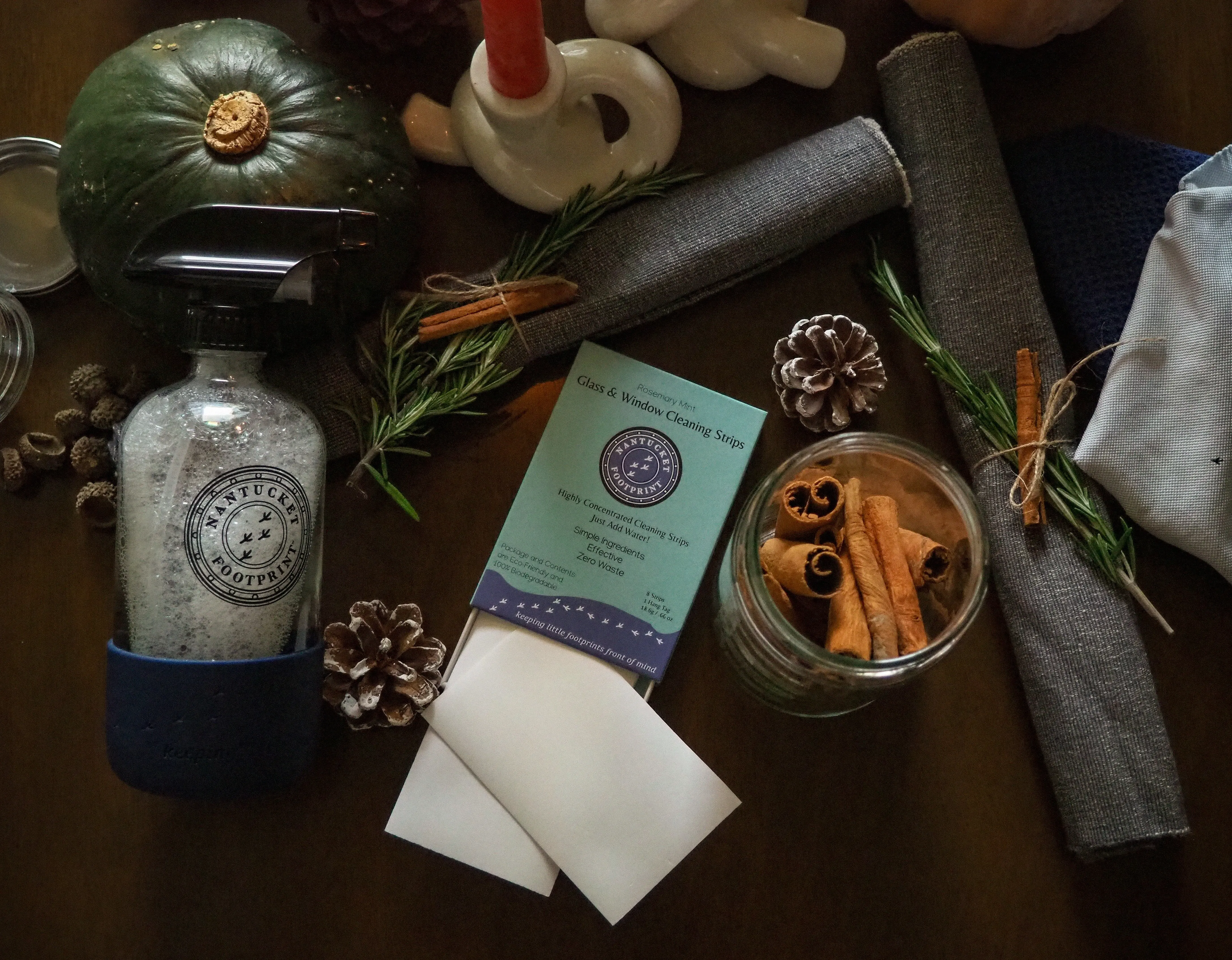 Glass & Window Holiday Gift Box Bundle: Window Strips & Reusable Glass Bottle & Professional Window Cloths