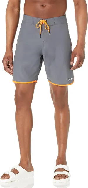 Oakley Men's Solid Crest 19 Boardshort