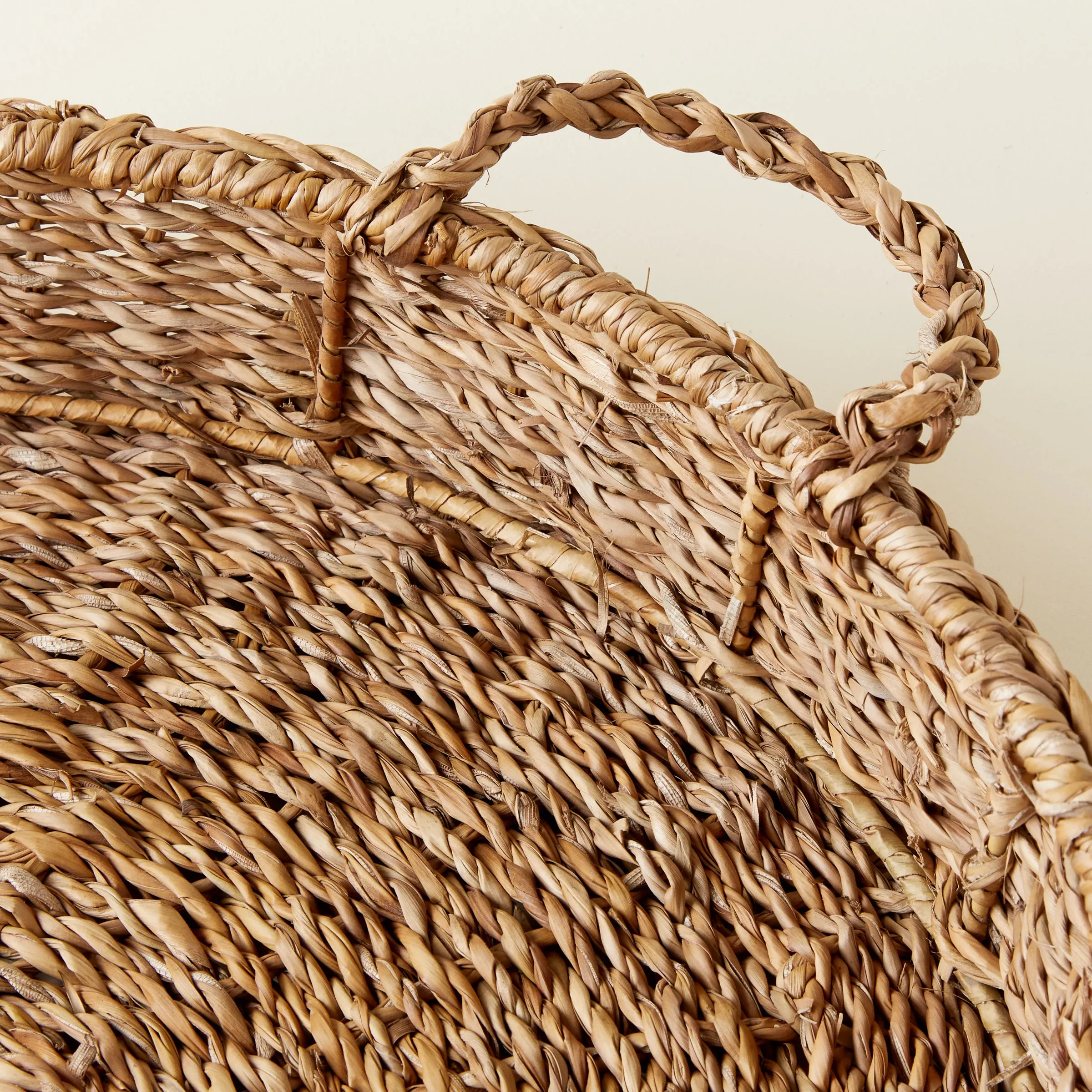 Round Seagrass Tray