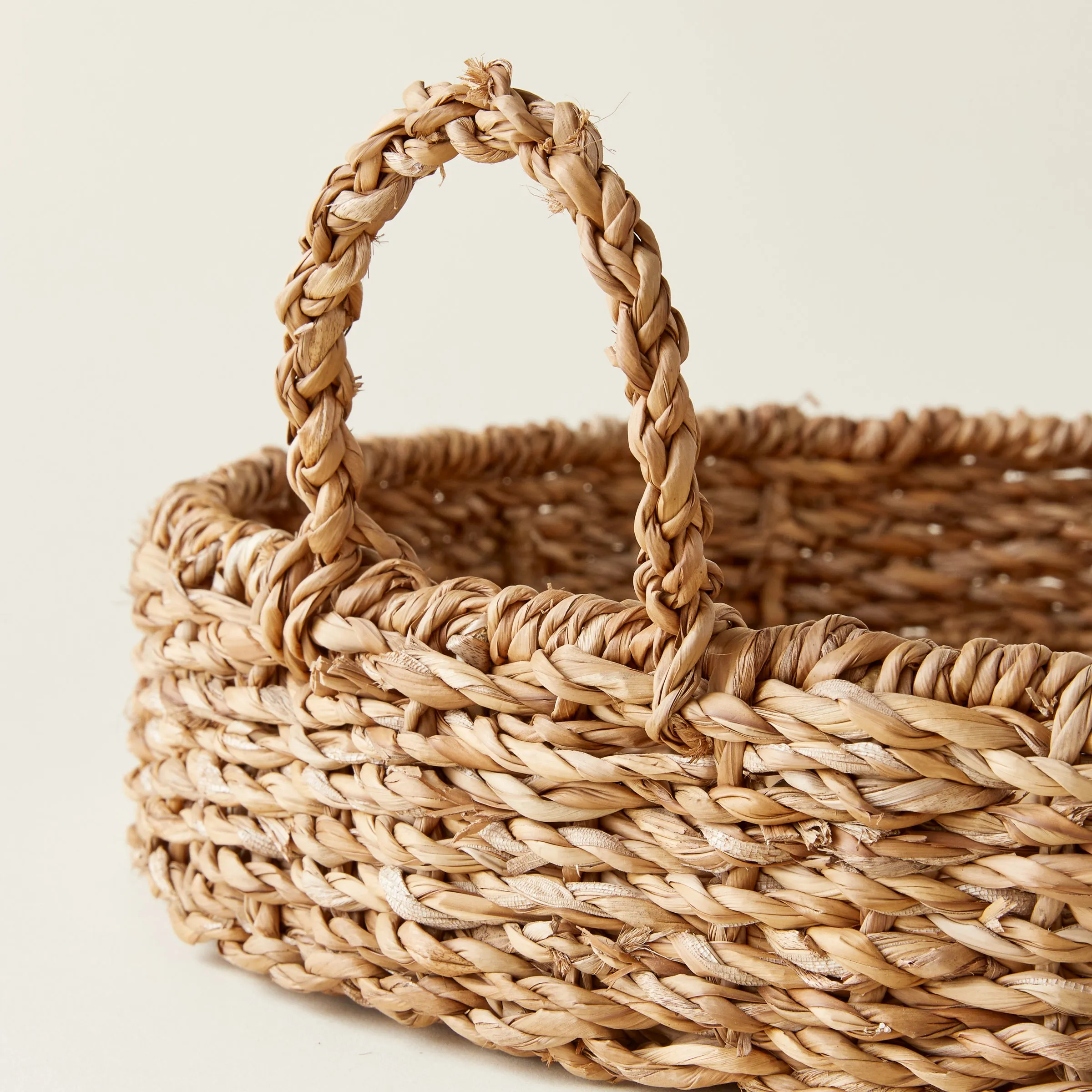 Round Seagrass Tray