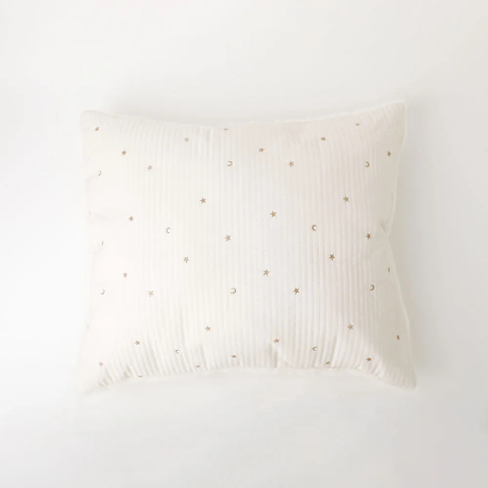 star and moon embroidered quilted bed