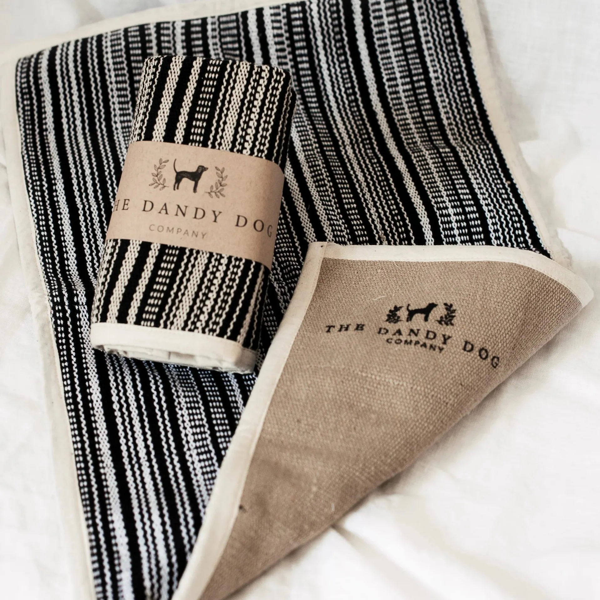 The Dandy Dog Feeding Mat Black Stripe